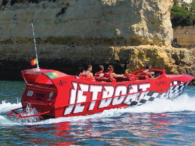 Jetboat paseando por la Costa del Algarve