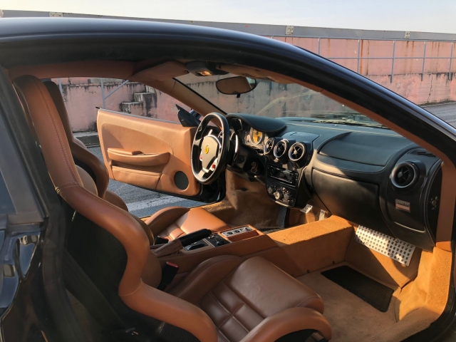 Los exclusivos asientos de un Ferrari F430 F1