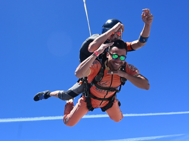 Salto en paracaídas