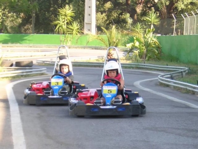 Disfrutando de la tanda de karts junior