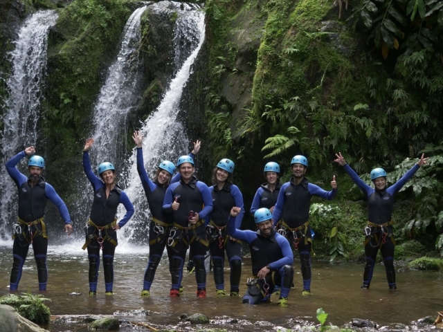 Con amigos en Sao Miguel