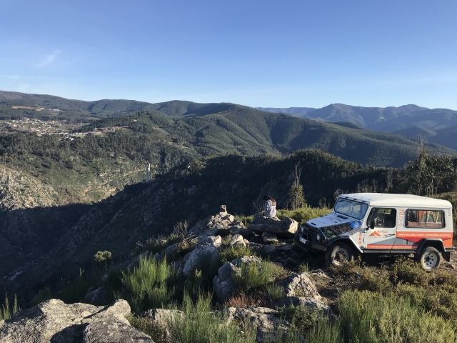  Nuestro jeep en la Serra do Paivaa 