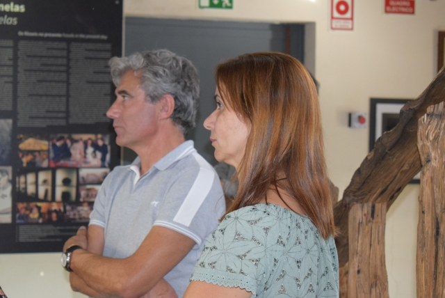  Escuchando las explicaciones del guía