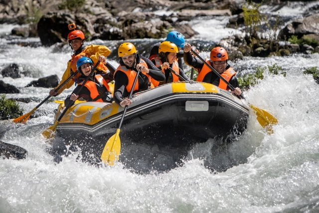  Rafting con amigos 