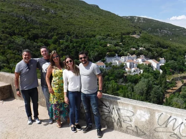 Grupo de amigos en el Parque Natural de Arrábida