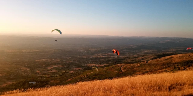 Tarde volando en parapenle