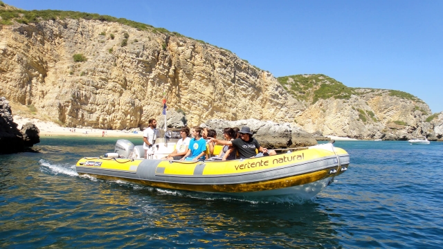 Paseo en barco en Arrábida