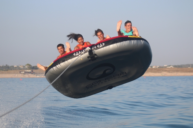 Crazy Sofa volando