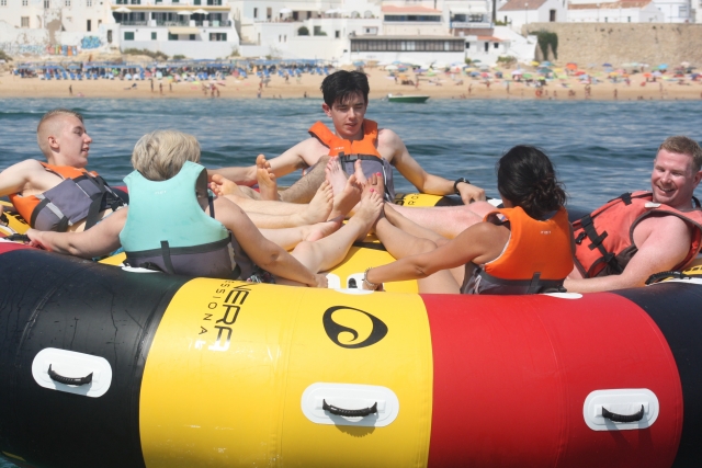 twister hinchable