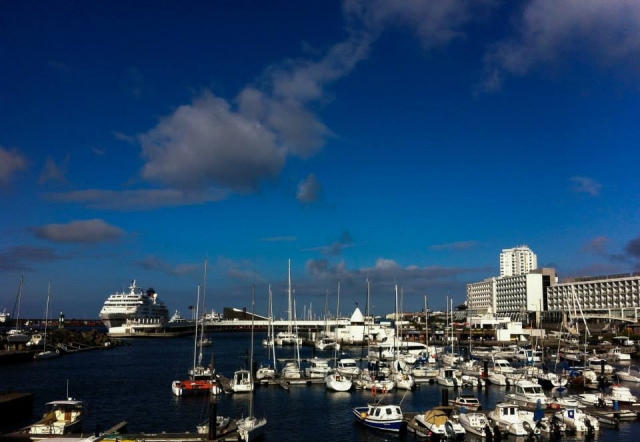Puerto marítimo