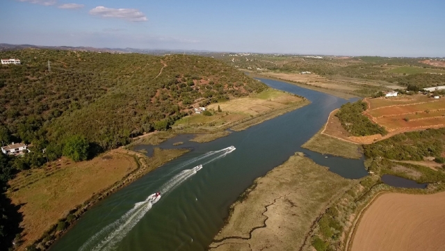 Río Arade en barco