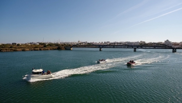 navegando por el río Arade