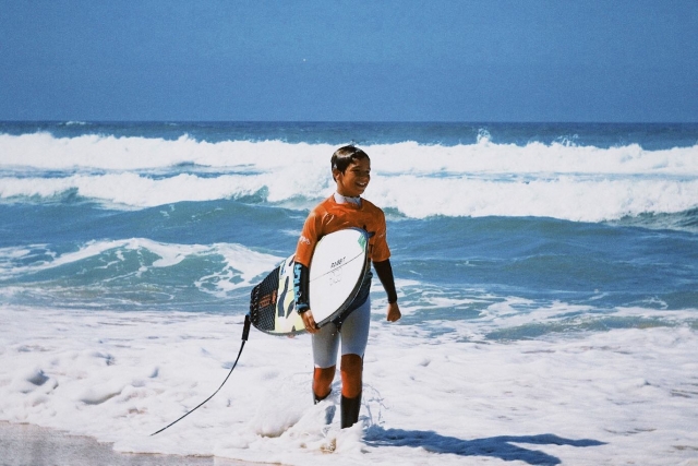 nacido para surfear