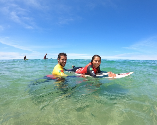 Disfrutando del surf