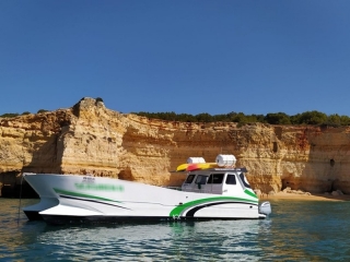 Renta de catamarán privado Costa del Algarve 4h