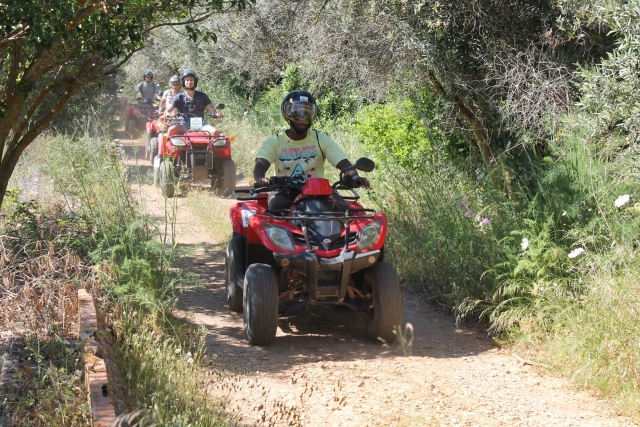 Ruta guiada en cuatrimoto