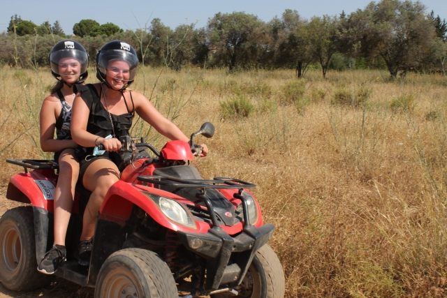 Felices con el cuatrimoto