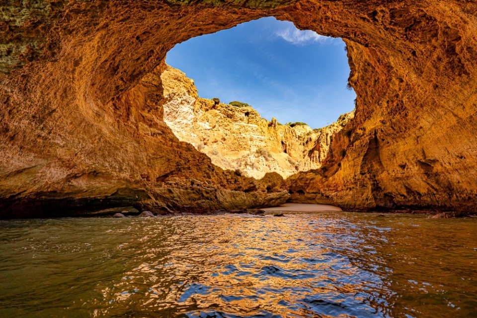  Descubre las cueva marinas de Portugal 