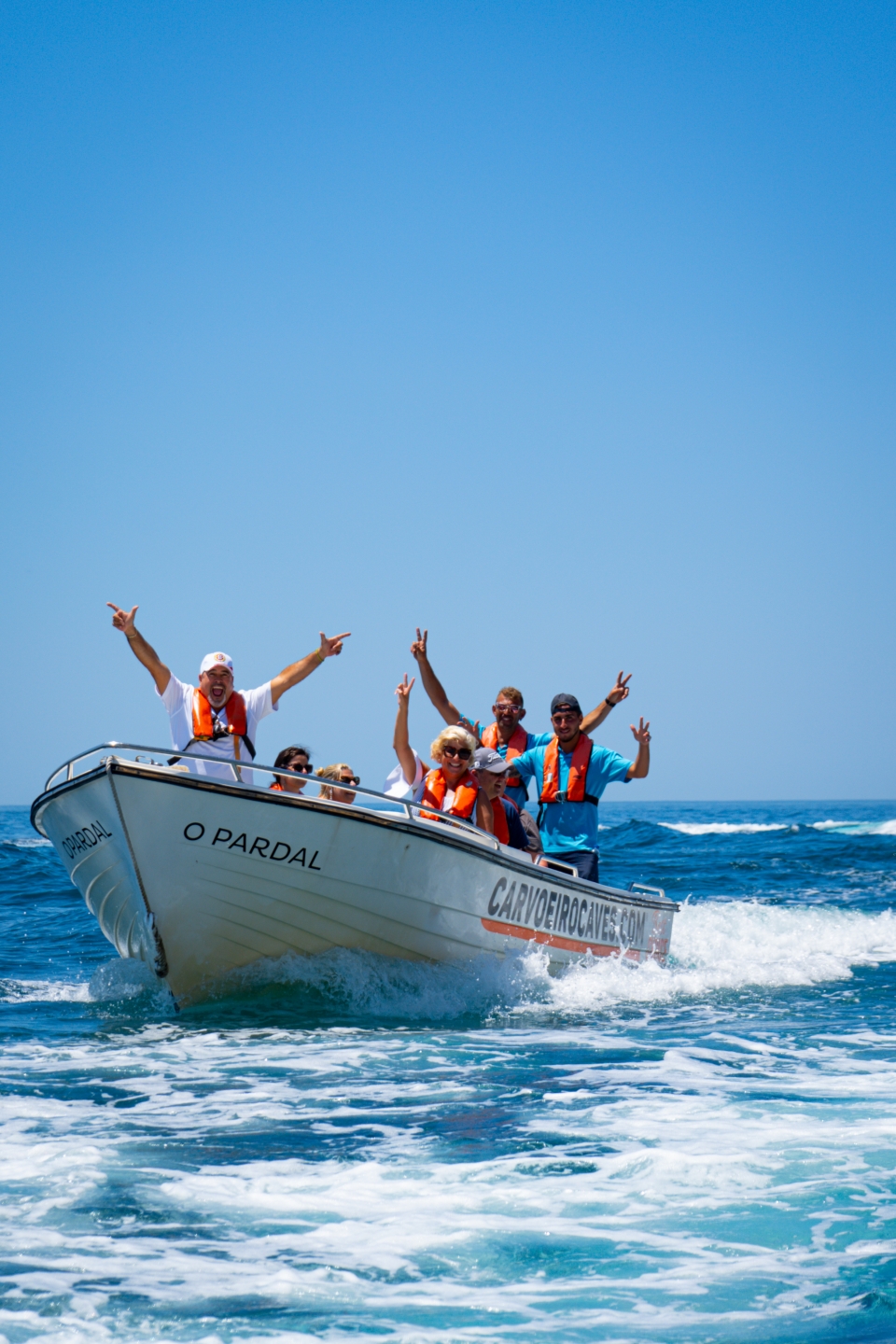 Paseo en barco por las cueva de Benagil 