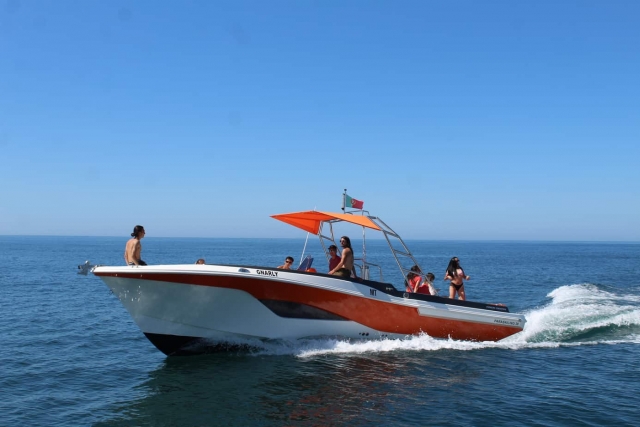 Renta de lancha en el Algarve