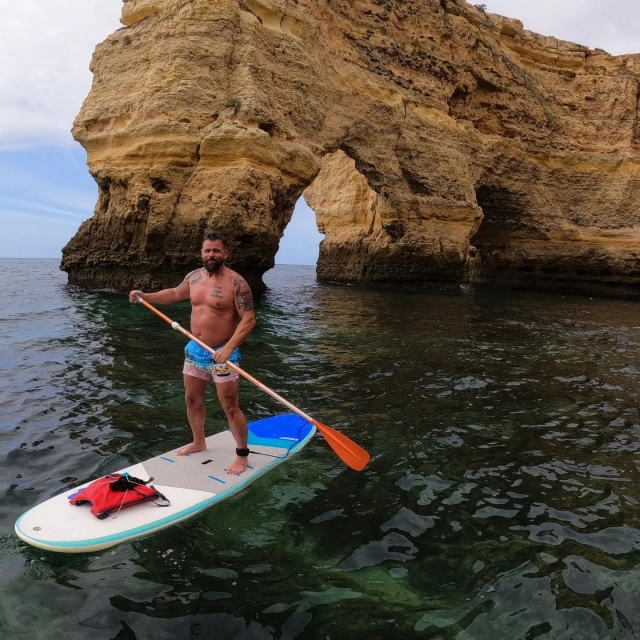 Benagil en paddle board