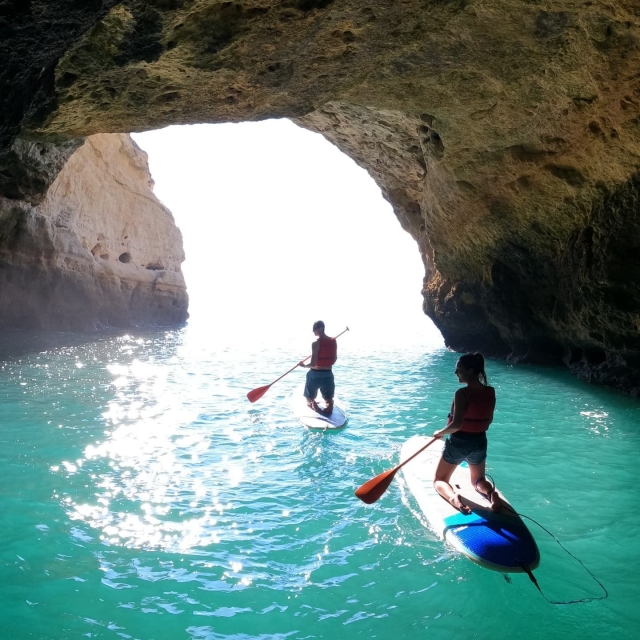 Cueva de Benagil en paddle board