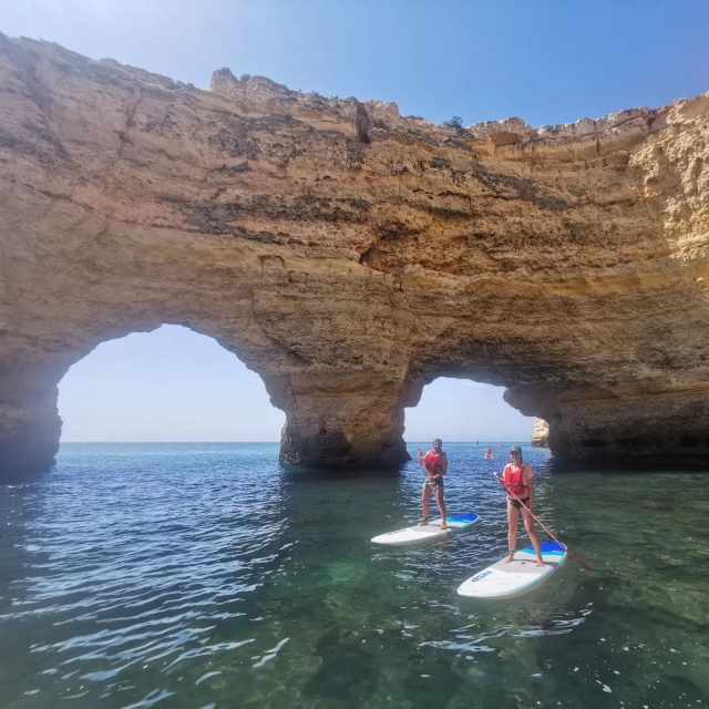 Paseo en paddle board en el Algarve