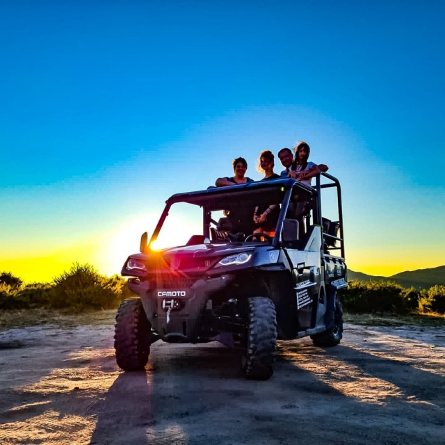 Atardecer desde nuestro buggy todoterreno