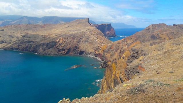 Costas de Madeira volcánicas
