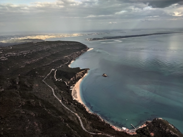 Visto desde arriba, así se dibuja el litoral de la costa portuguesa