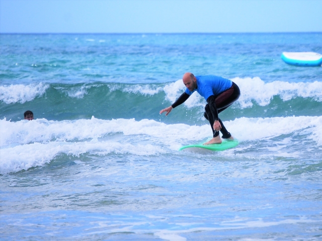 Aprende a surfear en Albufeira