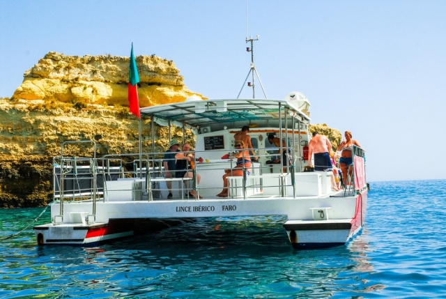 Nuestro catamarán para la pesca