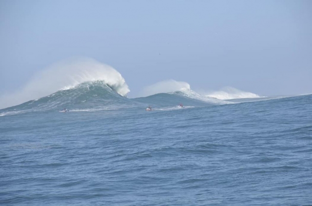 Varias olas se suceden una detrás de otra
