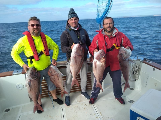 Día de pesca en alta mar