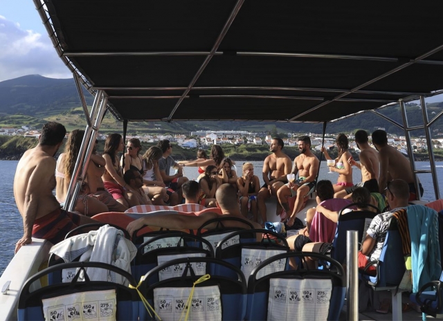 Disfrutando del paseo en barco 