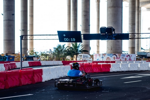 El crono marcando el tiempo en el circuito