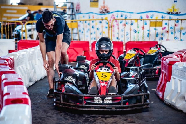 Preparando el kart para la carrera