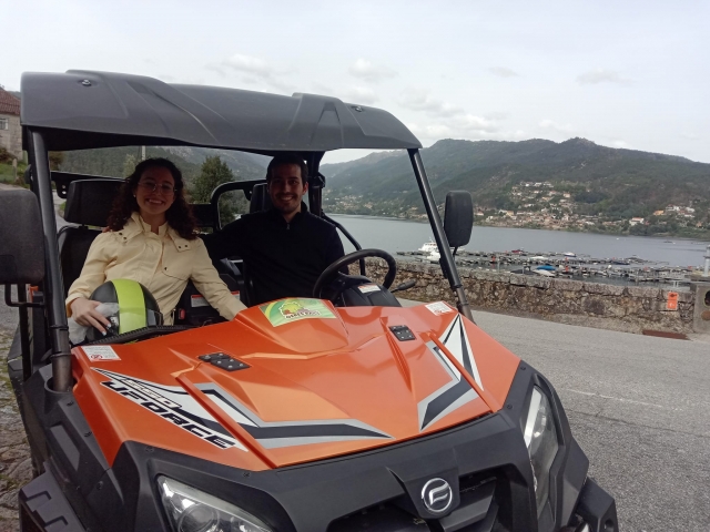 Sube a nuestros buggies biplaza