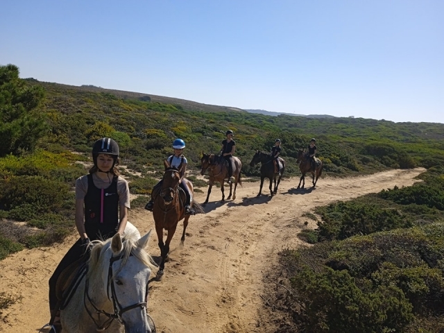 Cabalgamarra en grupo