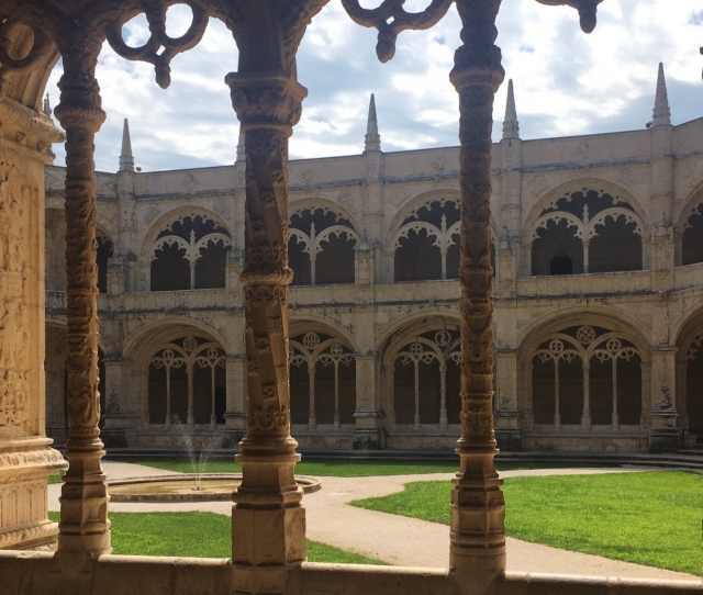 Patio del Monasterio de los Jerónimos de Belém