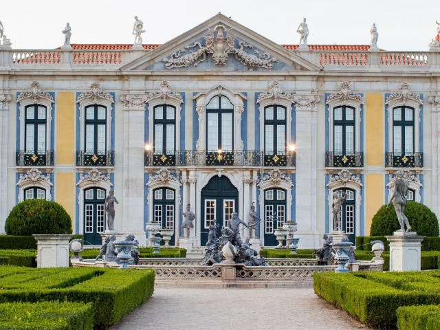 Fachada del palacio barroco