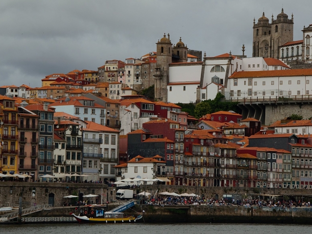 Creucero desde Cais da Ribeira