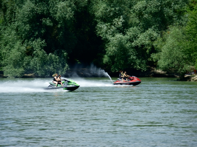 Emoción en jet ski
