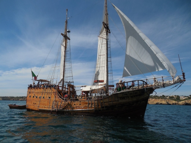 Barco piramarra en Faro