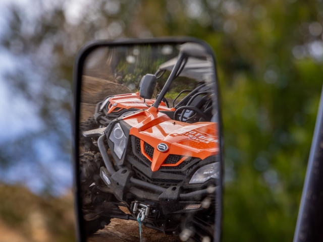  Buggies reflejados en el espejo retrovisor Mirror 