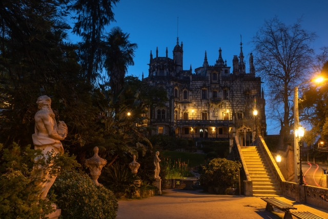  Quinta da Regaleira de noche 