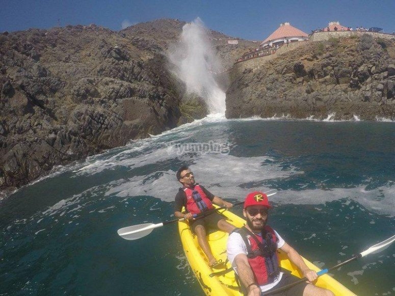 Tour extremo en Kayak por la bahía Bufadora BC desde 1650