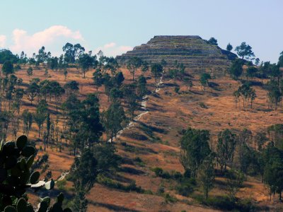 Visit the fireflies santuary and Cacaxtla