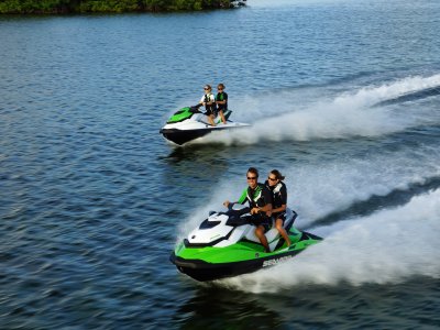 Renta Moto acuática en la Laguna Nichupte