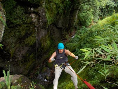 Canyoning e discesa in corda doppia a Tepozteco, 3-5 ore